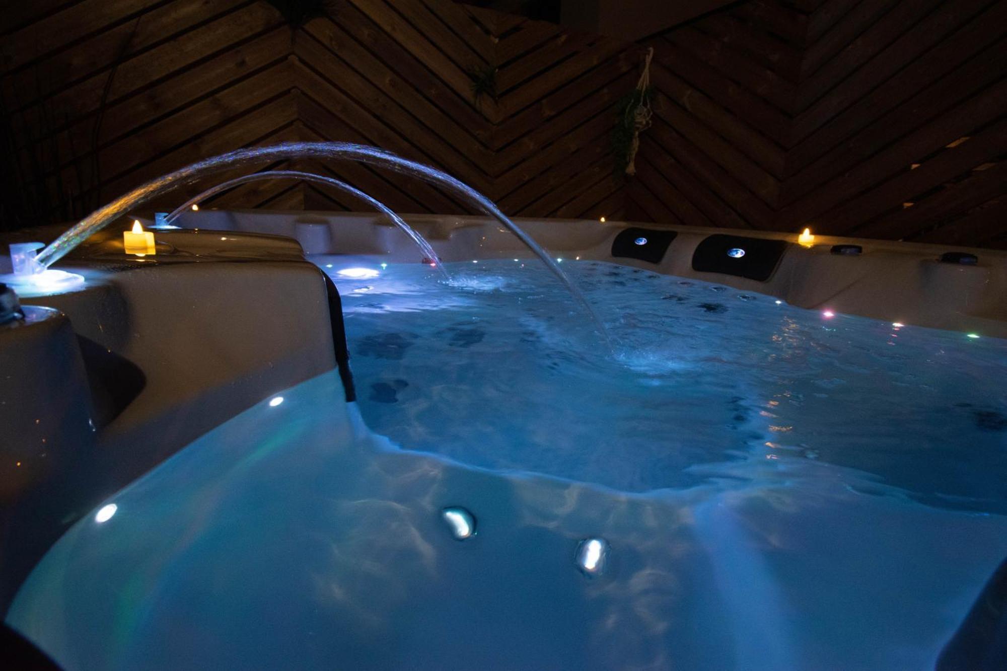 Studio Les 2 Fees - Jacuzzi - Deco Feerique Montfort-sur-Meu Екстер'єр фото